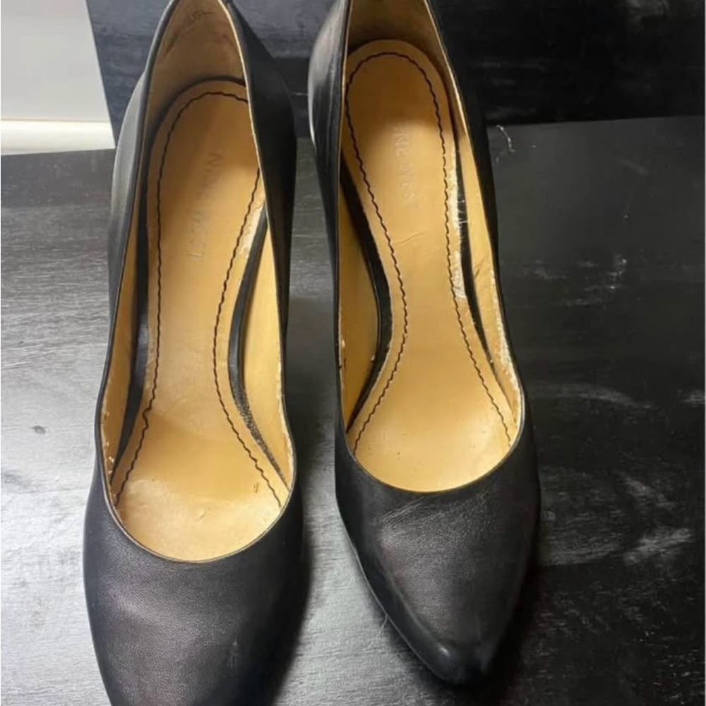 Black Women's Pumps
